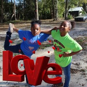 Meet your Posher, Sharon